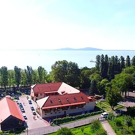 Halaszkert Badacsony 2*