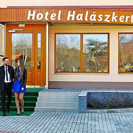 מלון Halaszkert Badacsony 2*