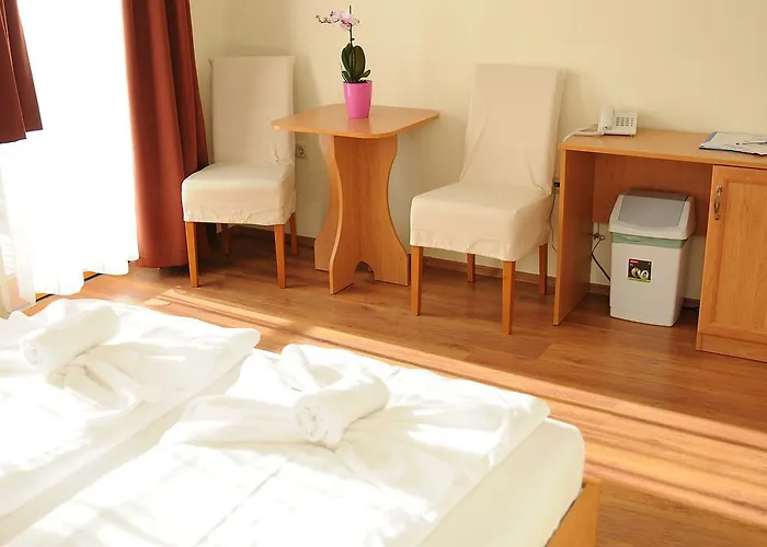 Halaszkert Badacsony Hotel